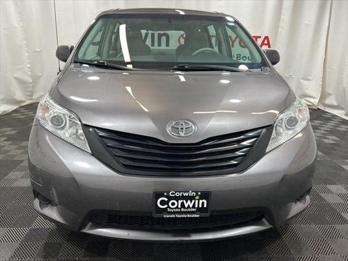 2014 Toyota Sienna L