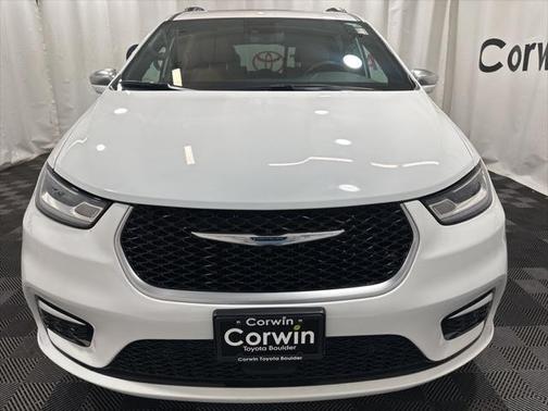 2022 Chrysler Pacifica L