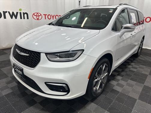2022 Chrysler Pacifica L