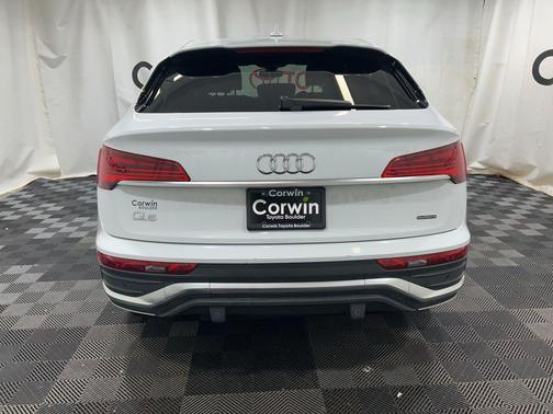 2022 Audi Q5 45 S line Premium Plus