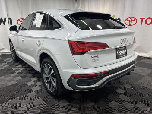 2022 Audi Q5 45 S line Premium Plus