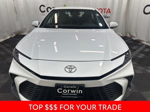 Ice Cap 2025 Toyota Camry SE