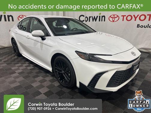 Ice Cap 2025 Toyota Camry SE