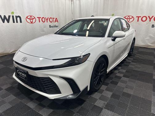 Ice Cap 2025 Toyota Camry SE