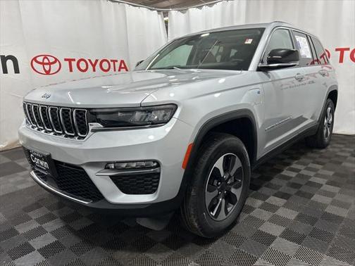 2023 Jeep Grand Cherokee 4xe Base