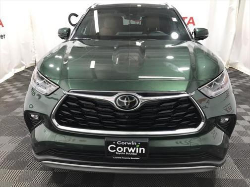 2024 Toyota Highlander Platinum