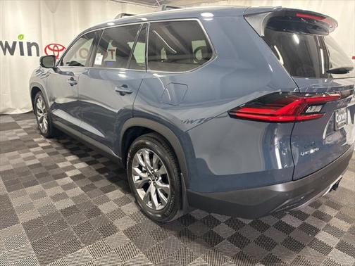 2025 Toyota Grand Highlander Limited