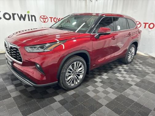 2025 Toyota Highlander Hybrid Platinum