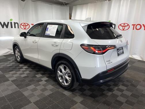 2025 Honda HR-V LX