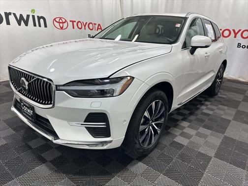 2023 Volvo XC60 B5 Plus Bright Theme