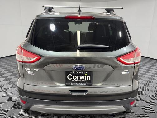 Magnetic 2016 Ford Escape SE