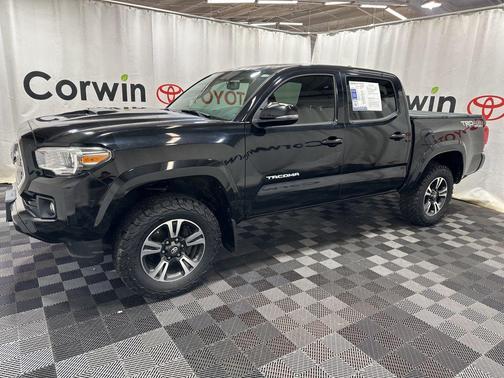 2017 Toyota Tacoma TRD Sport