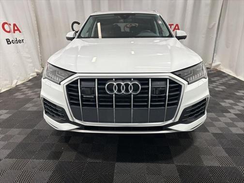 2024 Audi Q7 45 Premium Plus