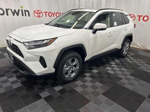 2025 Toyota RAV4 Hybrid XLE