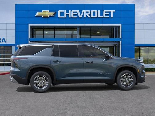 Lakeshore Blue Metallic 2026 Chevrolet Traverse LT