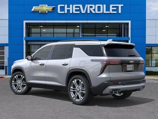 Sterling Gray Metallic 2026 Chevrolet Traverse LT