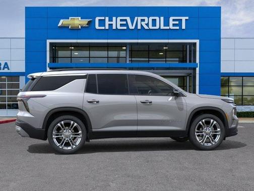 Sterling Gray Metallic 2026 Chevrolet Traverse LT