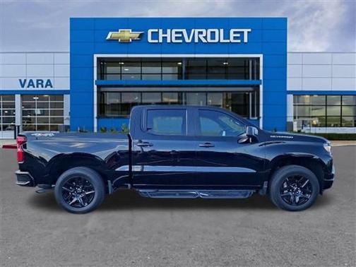 Black 2025 Chevrolet Silverado 1500 Custom