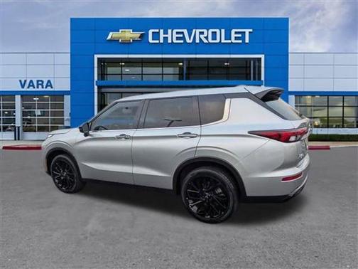 2022 Mitsubishi Outlander Black Edition