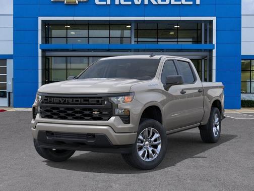 White Sand 2026 Chevrolet Silverado 1500 Custom
