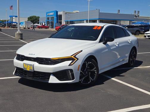 Snow White Pearl 2025 Kia K5 GT-Line
