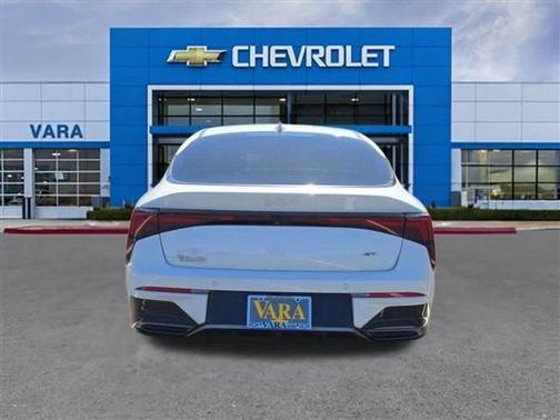 Snow White Pearl 2025 Kia K5 GT-Line