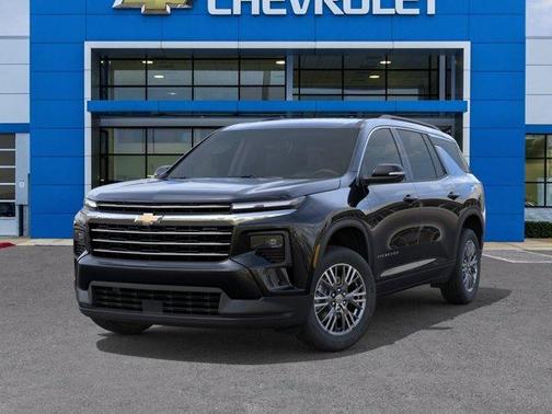 Mosaic Black Metallic 2026 Chevrolet Traverse LT