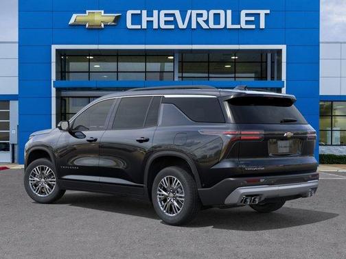 Mosaic Black Metallic 2026 Chevrolet Traverse LT