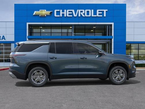 Lakeshore Blue Metallic 2026 Chevrolet Traverse LT