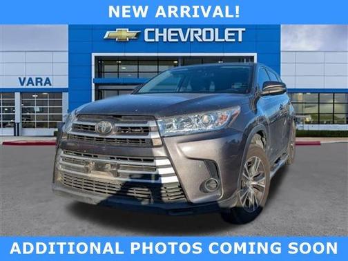 2018 Toyota Highlander LE