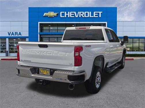 Summit White 2025 Chevrolet Silverado 2500 LT
