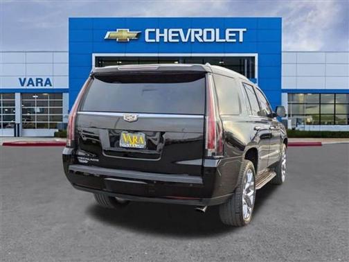 2020 Cadillac Escalade Luxury