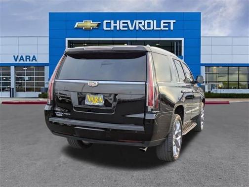 2020 Cadillac Escalade Luxury