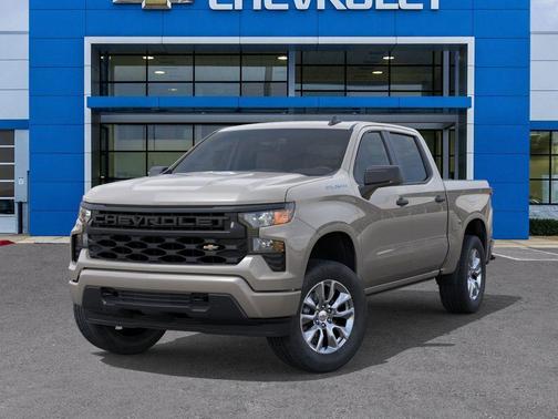 White Sand 2026 Chevrolet Silverado 1500 Custom