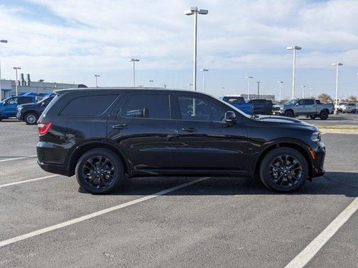 Photo 5 of 29 of 2022 Dodge Durango GT