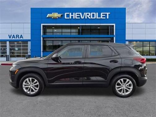 Mosaic Black Metallic 2023 Chevrolet Trailblazer LS