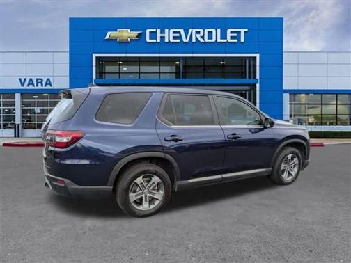 2023 Honda Pilot EX-L 8-Passenger