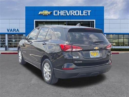 Mosaic Black Metallic 2023 Chevrolet Equinox LS