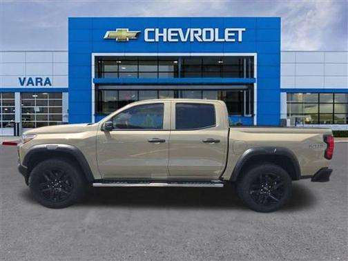 Sand Dune Metallic 2024 Chevrolet Colorado Trail Boss