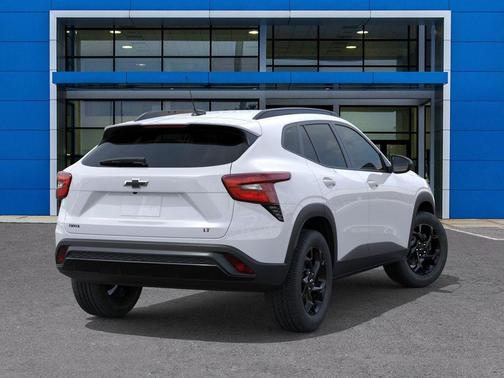Summit White 2026 Chevrolet Trax LT
