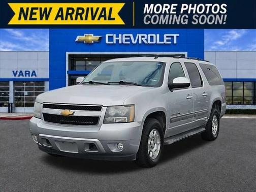 Silver Ice Metallic 2014 Chevrolet Suburban 1500 LT