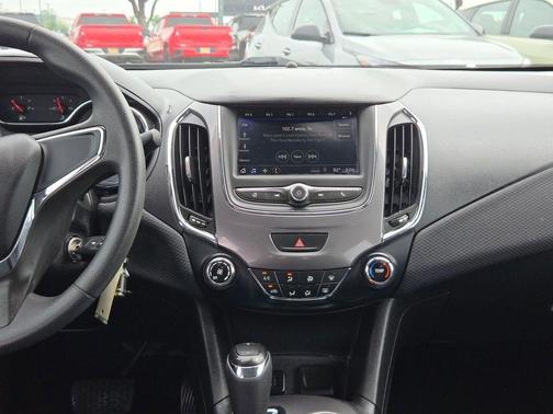 Summit White 2019 Chevrolet Cruze LS