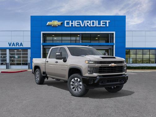 White Sand 2026 Chevrolet Silverado 2500 Custom