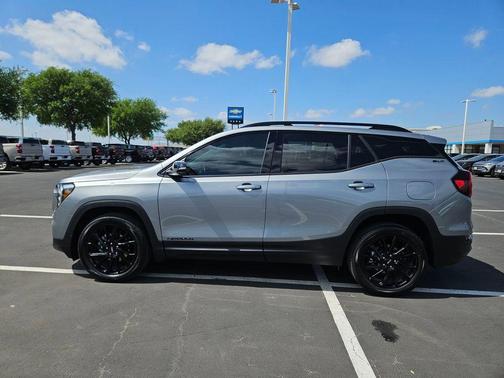 Sterling 2024 GMC Terrain SLT