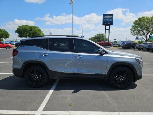 Sterling 2024 GMC Terrain SLT