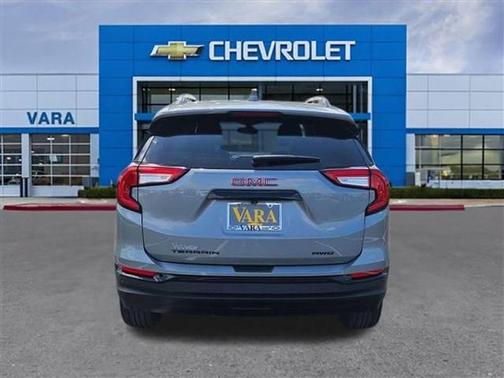 Sterling 2024 GMC Terrain SLT