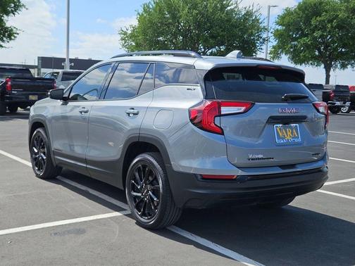 Sterling 2024 GMC Terrain SLT