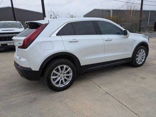 2023 Cadillac XT4 Luxury