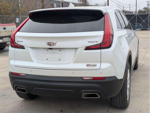 2023 Cadillac XT4 Luxury