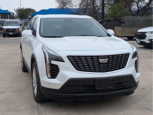 2023 Cadillac XT4 Luxury